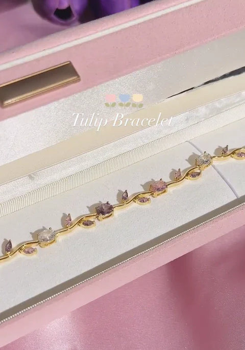 Sale Share :    Tulip Flower Bracelet