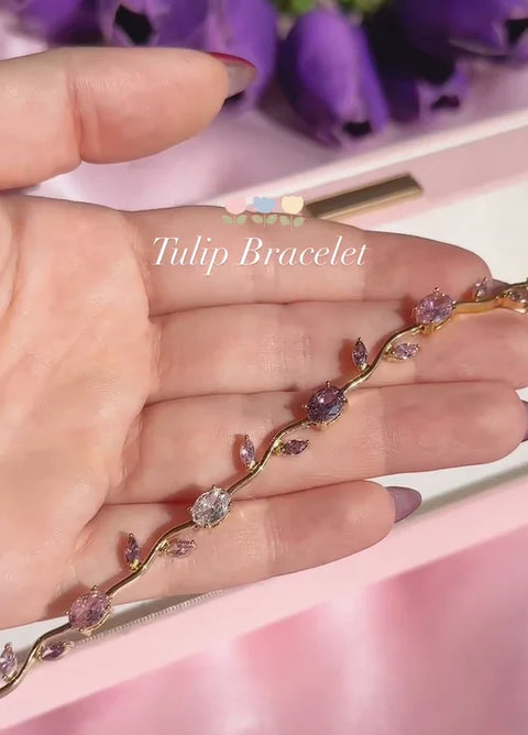 Sale Share :    Tulip Flower Bracelet